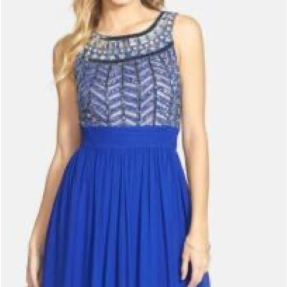 JS Collections Embellished Chiffon Gown Size 6 - Picture 2 of 13